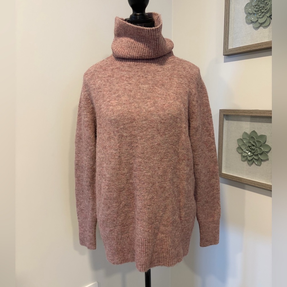 Aritzia Babaton Plutarch Pink Alpaca/Wool Blend Oversized Turtleneck Sweater EUC